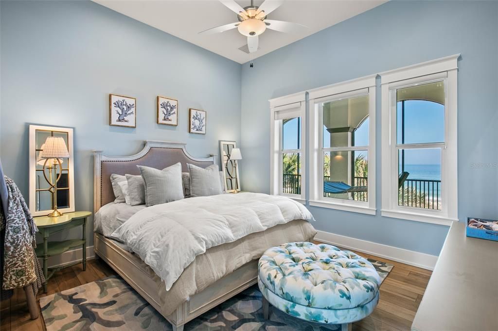 For Sale: $4,100,000 (4 beds, 4 baths, 4667 Square Feet)