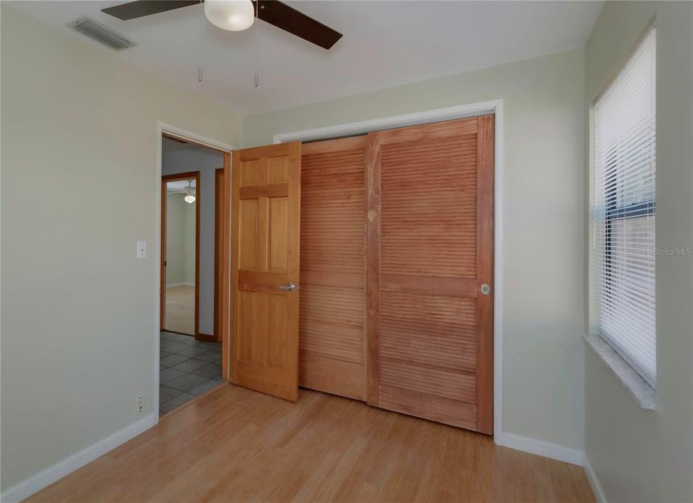 出租: $3,000 (4 贝兹, 2 浴室, 1344 平方英尺)