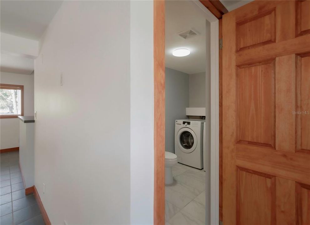 出租: $3,000 (4 贝兹, 2 浴室, 1344 平方英尺)