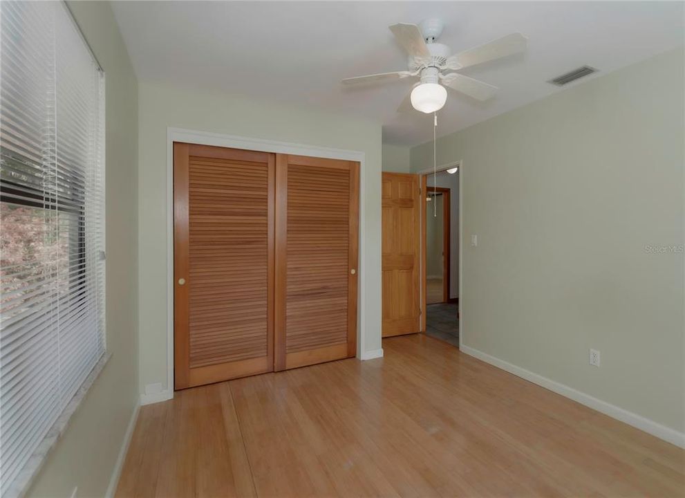 出租: $3,000 (4 贝兹, 2 浴室, 1344 平方英尺)