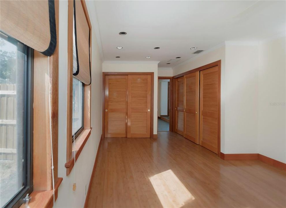 出租: $3,000 (4 贝兹, 2 浴室, 1344 平方英尺)