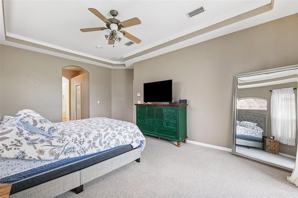 待售: $734,900 (4 贝兹, 4 浴室, 3566 平方英尺)