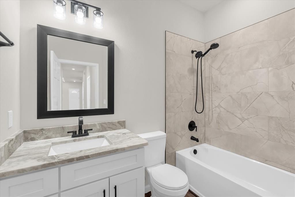 En Venta: $350,000 (3 camas, 2 baños, 1420 Pies cuadrados)