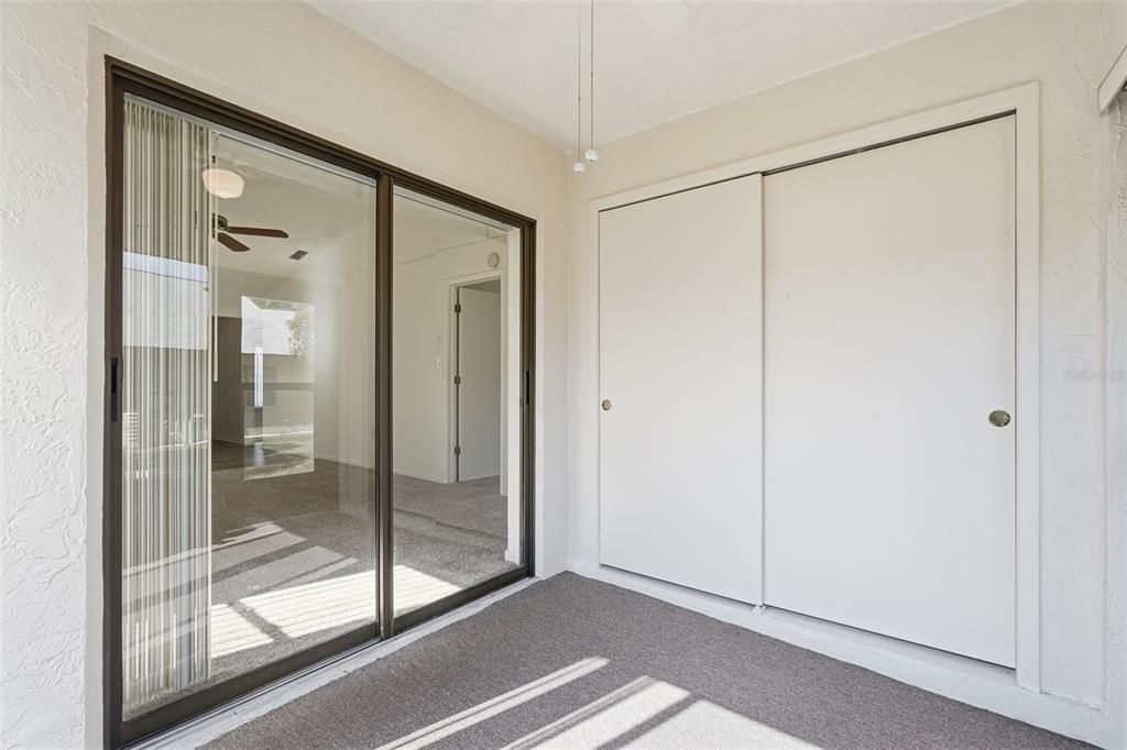 待售: $149,900 (2 贝兹, 2 浴室, 975 平方英尺)