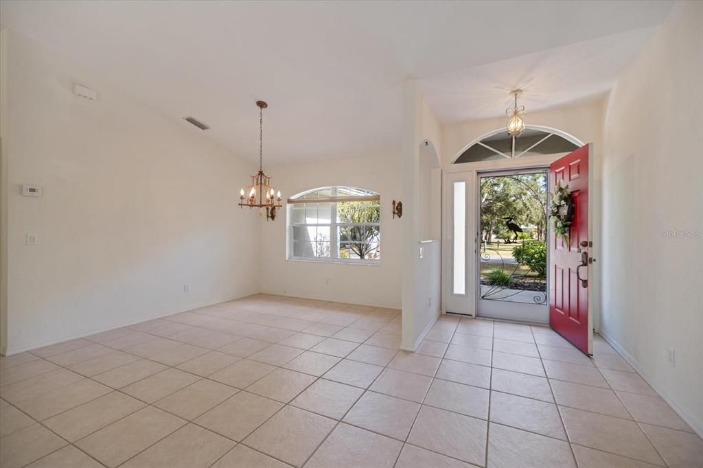 For Sale: $449,000 (3 beds, 2 baths, 1614 Square Feet)