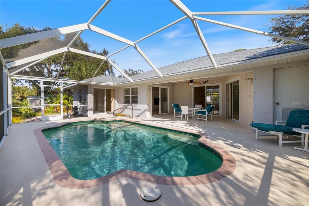 For Sale: $449,000 (3 beds, 2 baths, 1614 Square Feet)