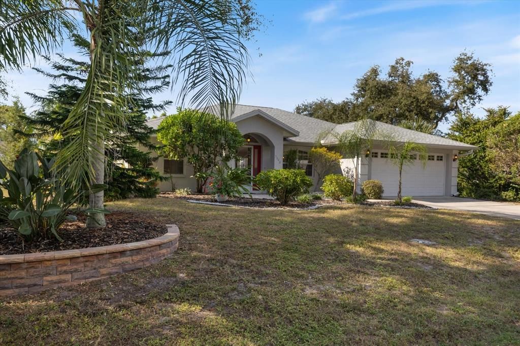 For Sale: $449,000 (3 beds, 2 baths, 1614 Square Feet)