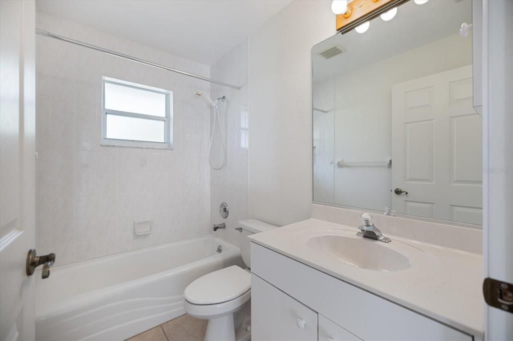 For Sale: $449,000 (3 beds, 2 baths, 1614 Square Feet)