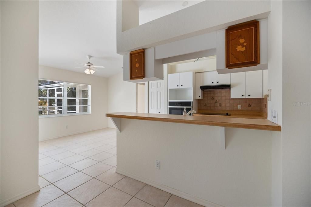 For Sale: $449,000 (3 beds, 2 baths, 1614 Square Feet)