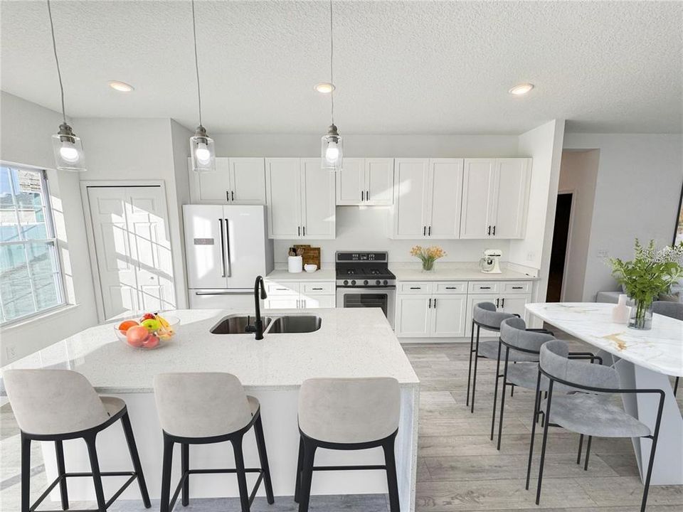 出租: $1,900 (4 贝兹, 2 浴室, 1630 平方英尺)