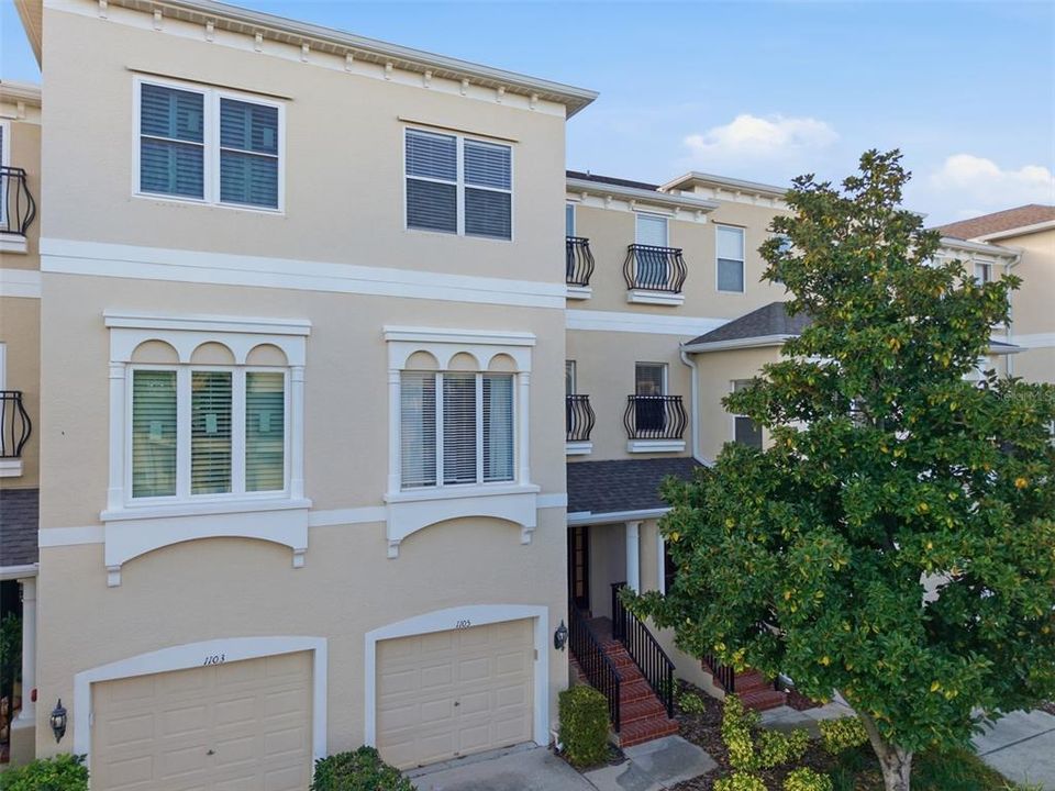 Под контрактом: $390,000 (3 спален, 2 ванн, 2044 Квадратных фут)