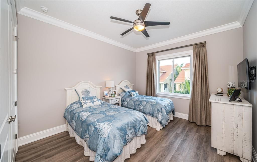 待售: $1,295,000 (3 贝兹, 2 浴室, 2574 平方英尺)