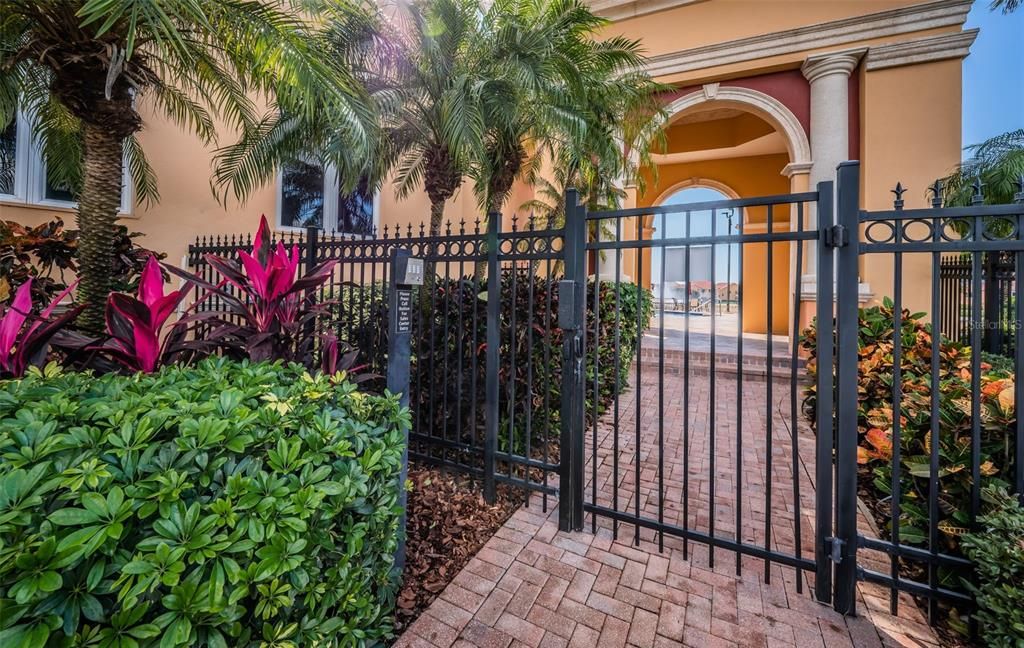 待售: $1,295,000 (3 贝兹, 2 浴室, 2574 平方英尺)