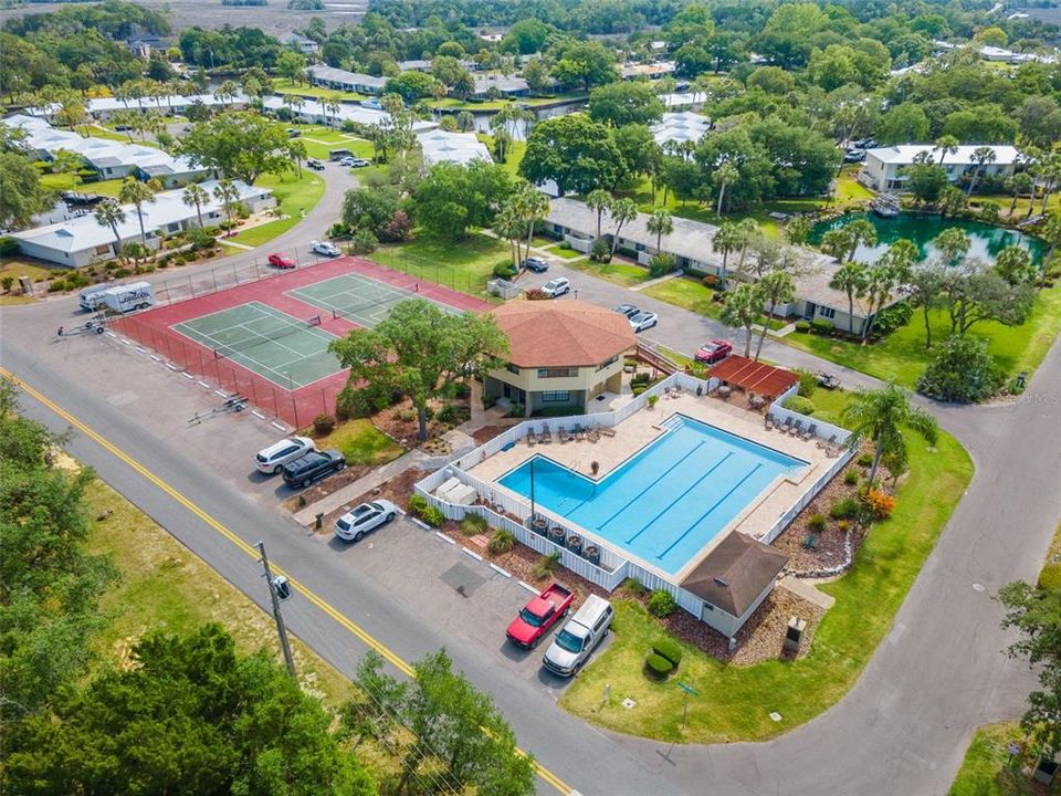 For Sale: $240,000 (2 beds, 2 baths, 1584 Square Feet)