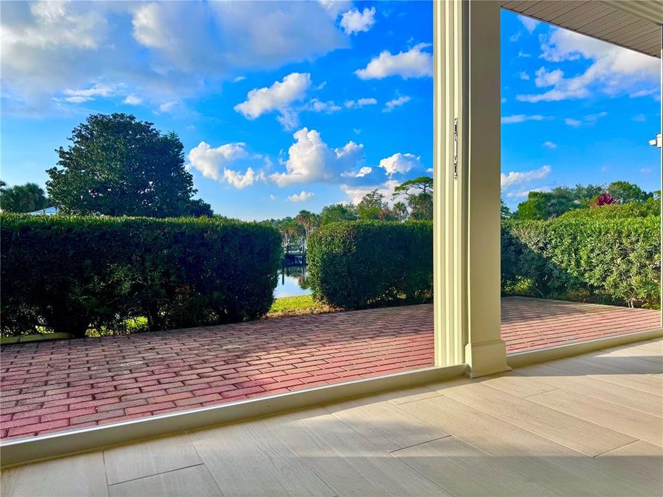 For Sale: $240,000 (2 beds, 2 baths, 1584 Square Feet)