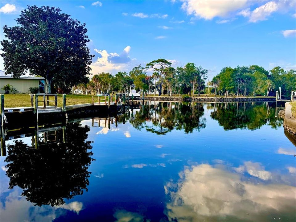 For Sale: $240,000 (2 beds, 2 baths, 1584 Square Feet)