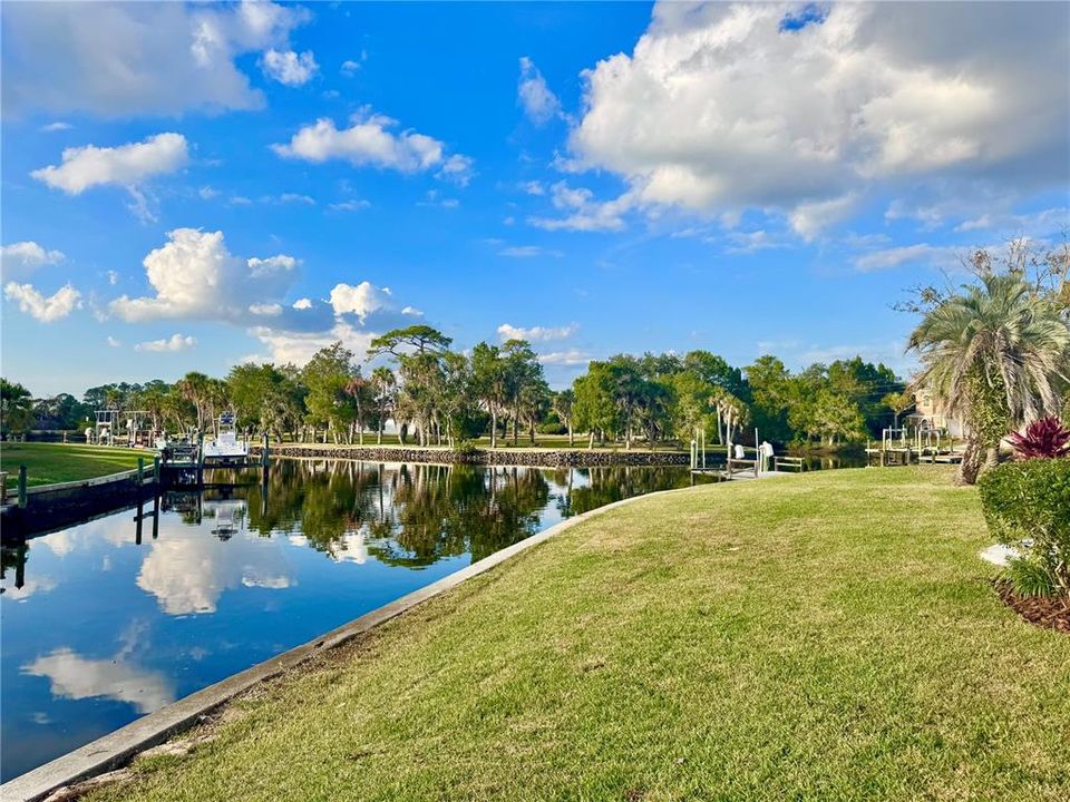 For Sale: $240,000 (2 beds, 2 baths, 1584 Square Feet)