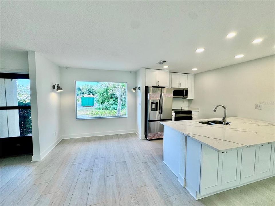 For Sale: $240,000 (2 beds, 2 baths, 1584 Square Feet)