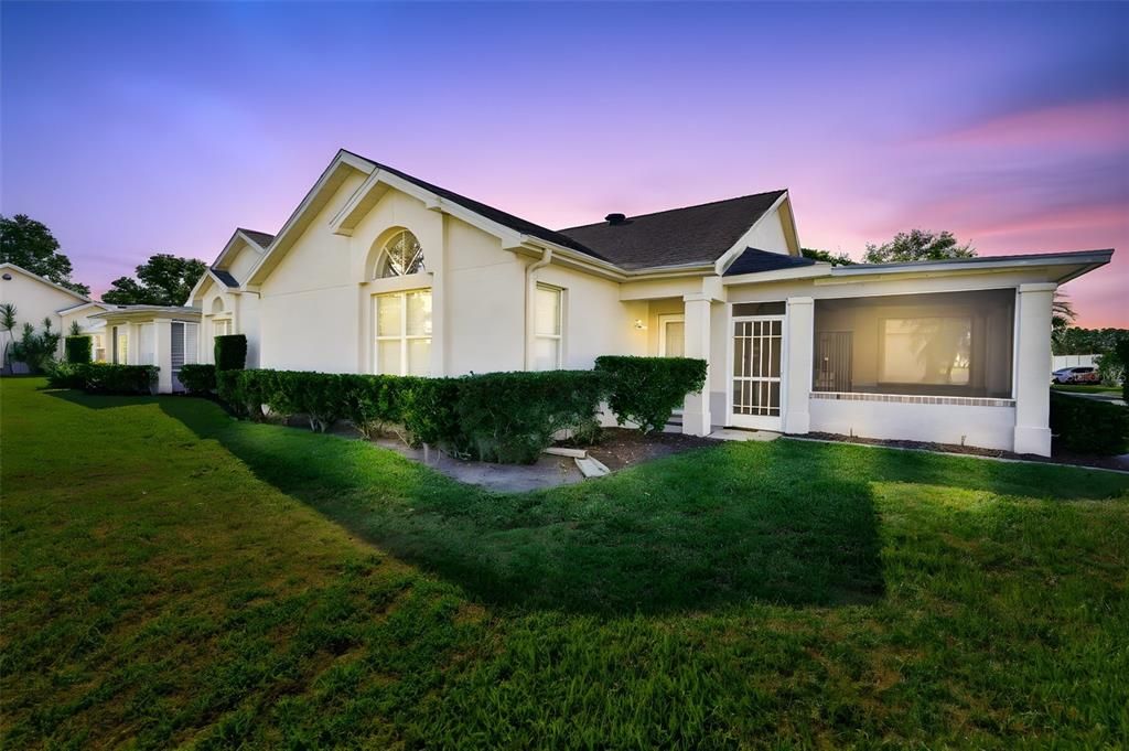 На продажу: $249,000 (2 спален, 2 ванн, 1304 Квадратных фут)