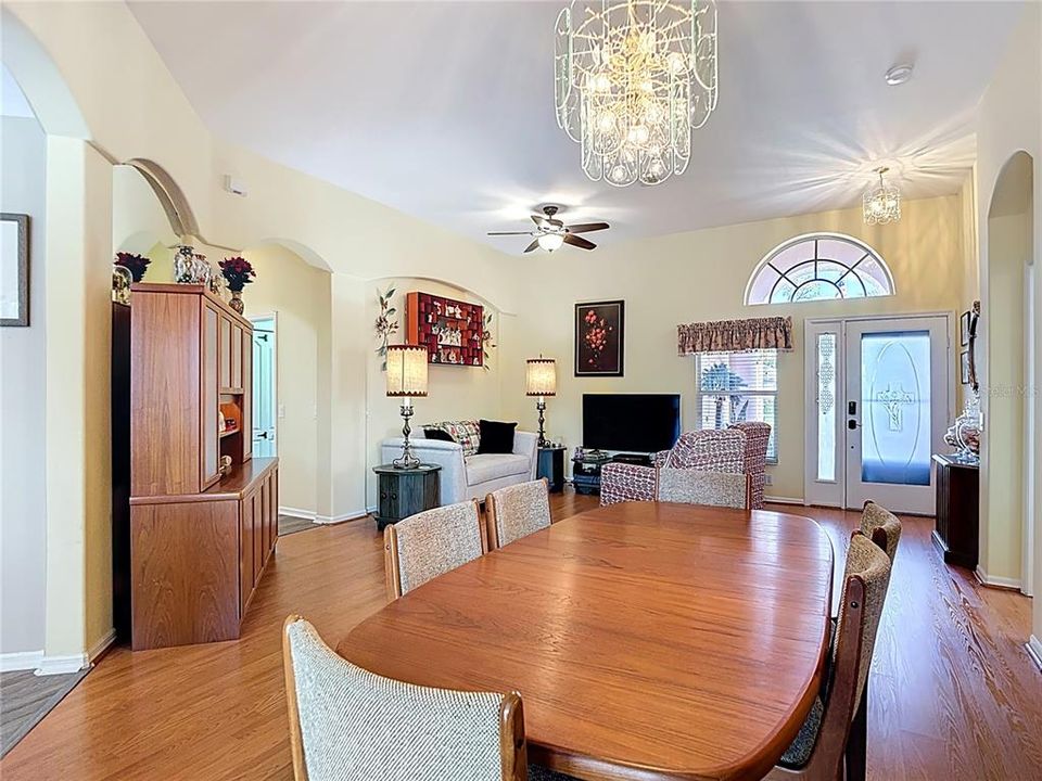 На продажу: $497,500 (4 спален, 3 ванн, 2274 Квадратных фут)