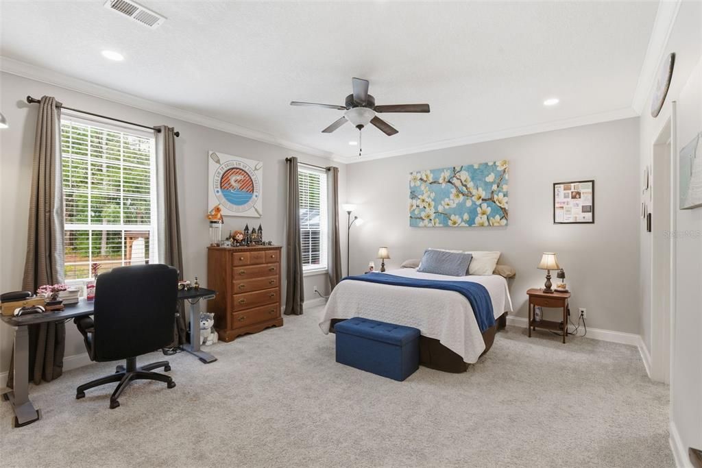 For Sale: $570,000 (4 beds, 3 baths, 2400 Square Feet)