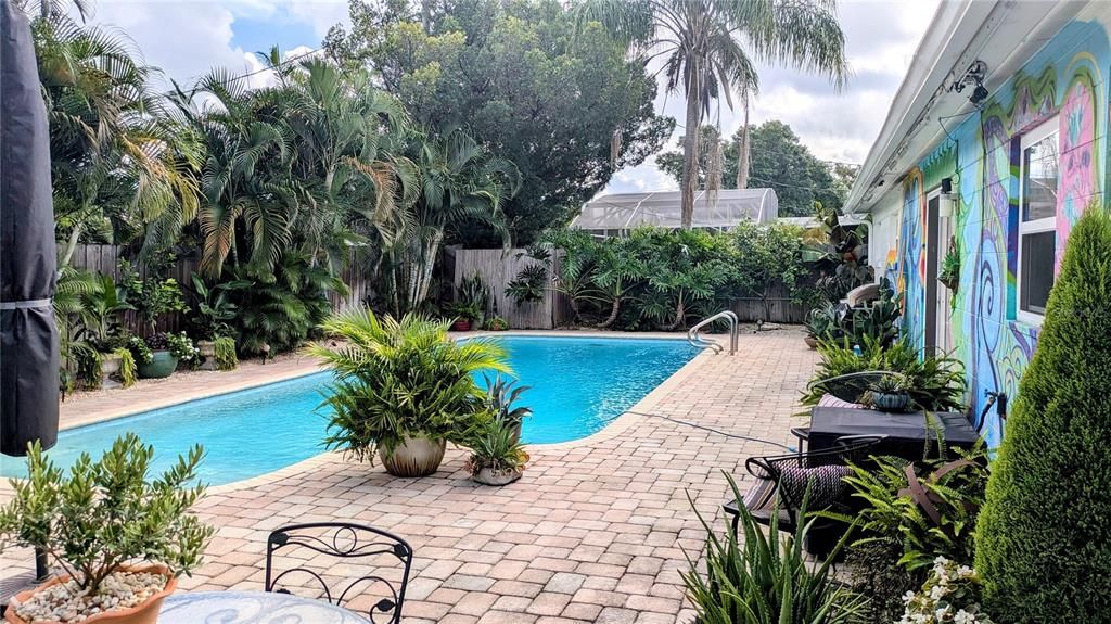 For Rent: $2,995 (3 beds, 2 baths, 1488 Square Feet)