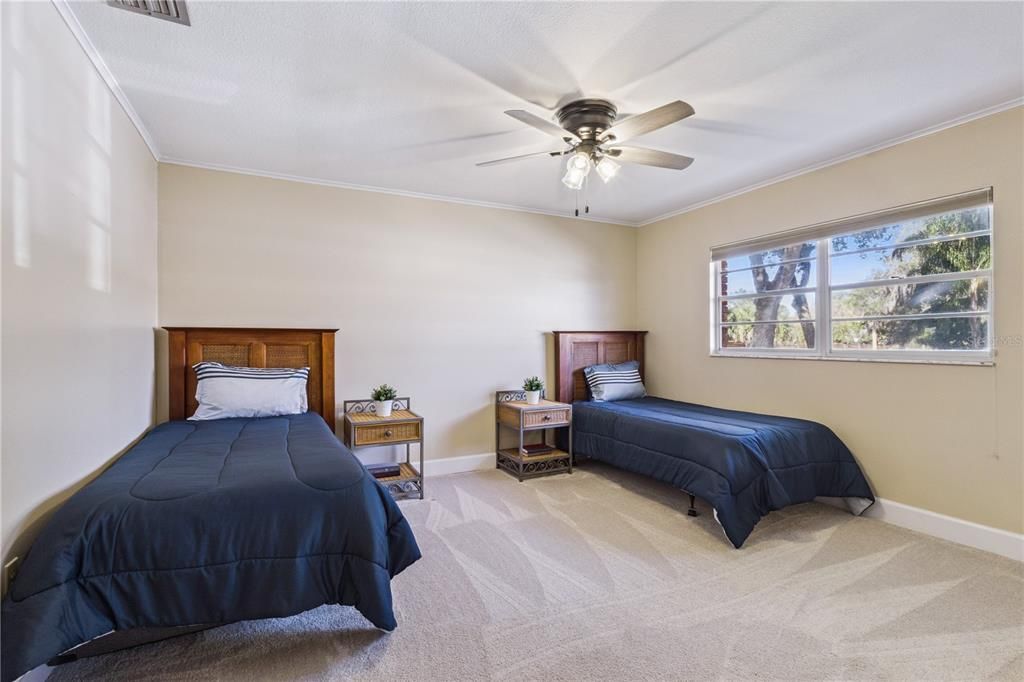 На продажу: $475,000 (3 спален, 2 ванн, 2543 Квадратных фут)