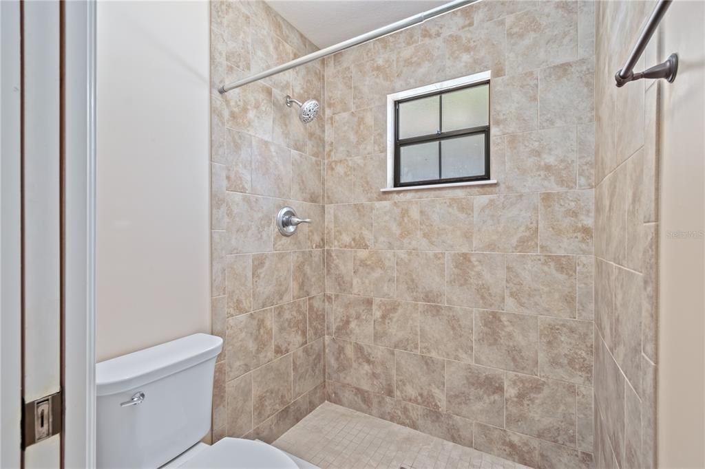 待售: $219,000 (3 贝兹, 2 浴室, 1358 平方英尺)