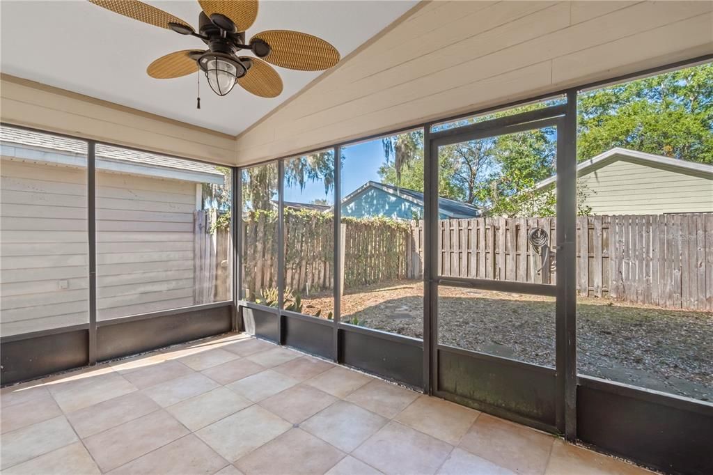 待售: $219,000 (3 贝兹, 2 浴室, 1358 平方英尺)