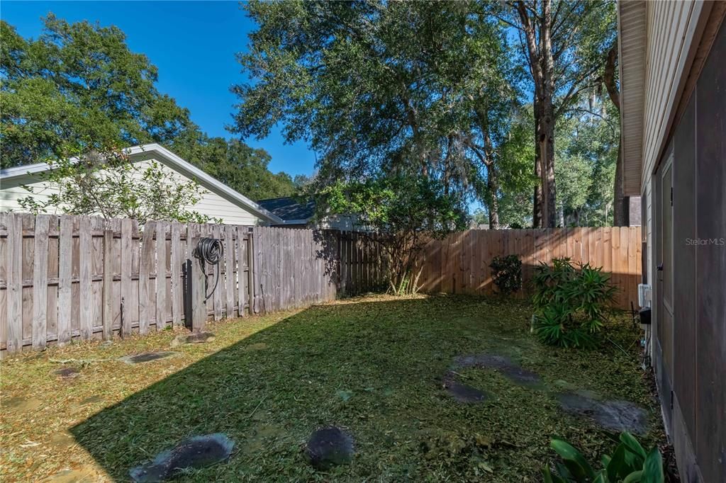 待售: $219,000 (3 贝兹, 2 浴室, 1358 平方英尺)