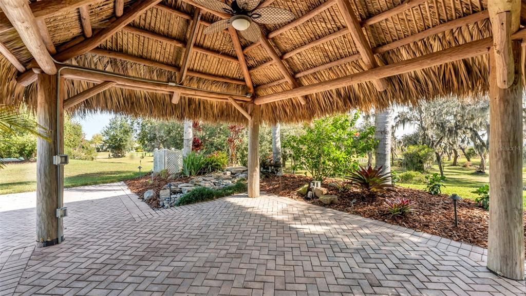 待售: $249,900 (0.10 acres)