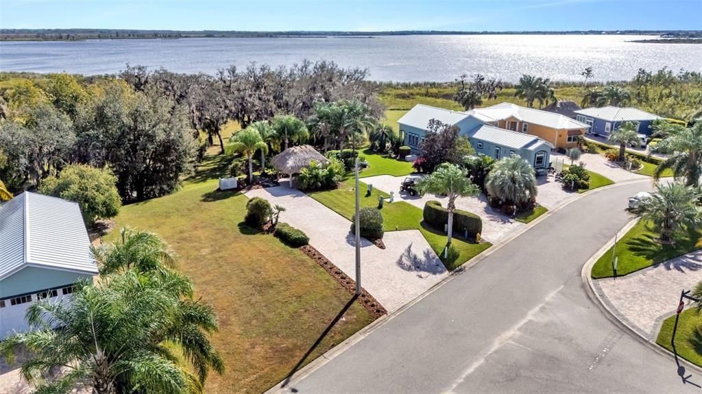 待售: $249,900 (0.10 acres)