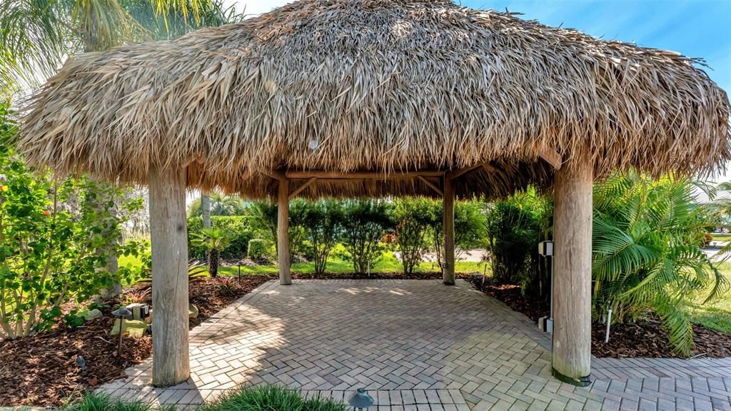 待售: $249,900 (0.10 acres)