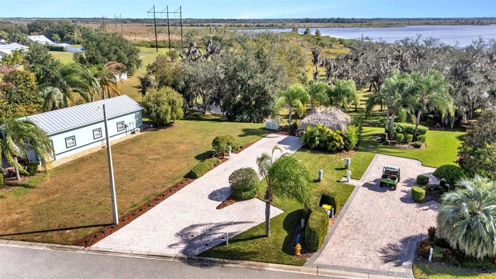 待售: $249,900 (0.10 acres)