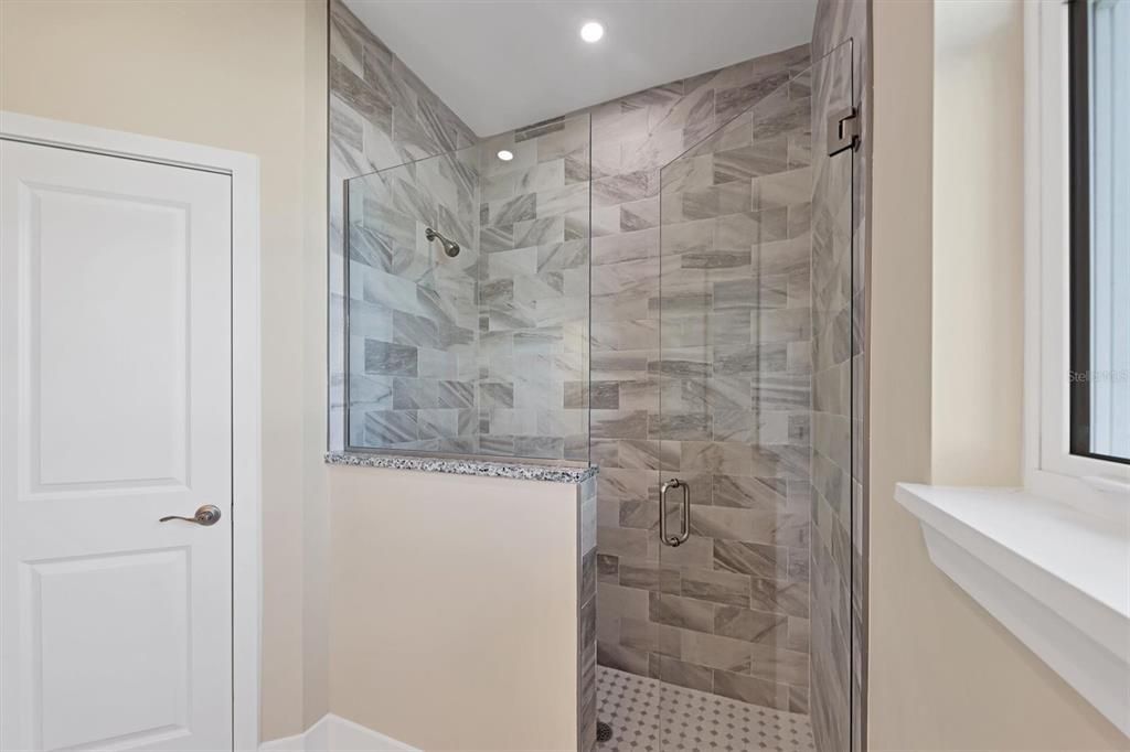 Active With Contract: $329,000 (3 beds, 2 baths, 1523 Square Feet)