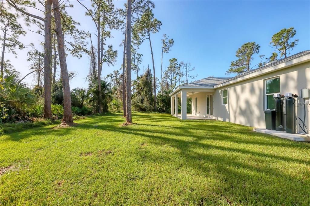 Active With Contract: $329,000 (3 beds, 2 baths, 1523 Square Feet)