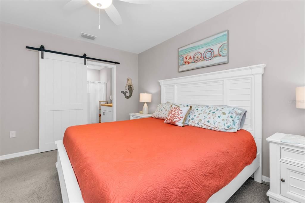 For Sale: $289,900 (2 beds, 2 baths, 1516 Square Feet)