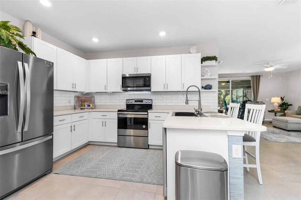 For Sale: $289,900 (2 beds, 2 baths, 1516 Square Feet)