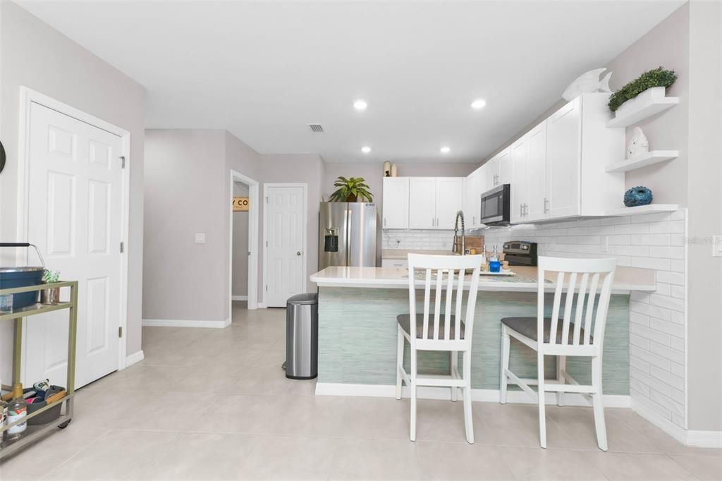 For Sale: $289,900 (2 beds, 2 baths, 1516 Square Feet)