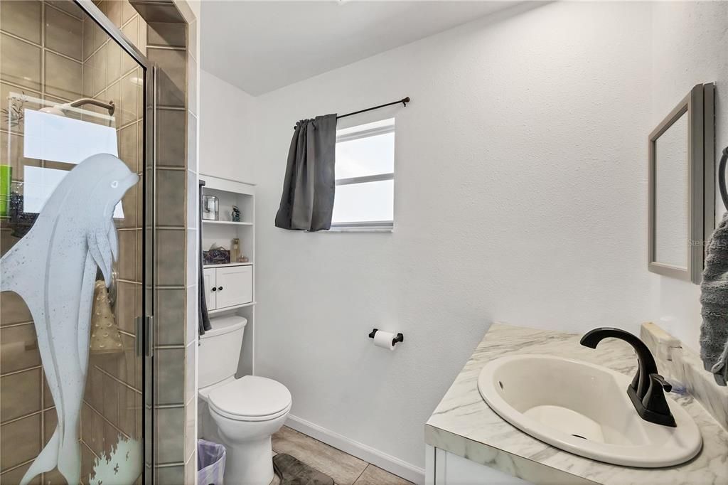 На продажу: $248,900 (2 спален, 2 ванн, 1037 Квадратных фут)