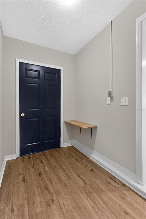 For Sale: $325,000 (3 beds, 2 baths, 1222 Square Feet)