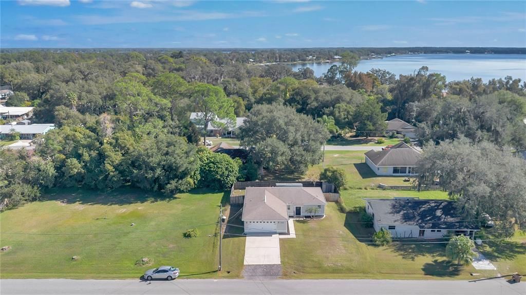 For Sale: $325,000 (3 beds, 2 baths, 1222 Square Feet)