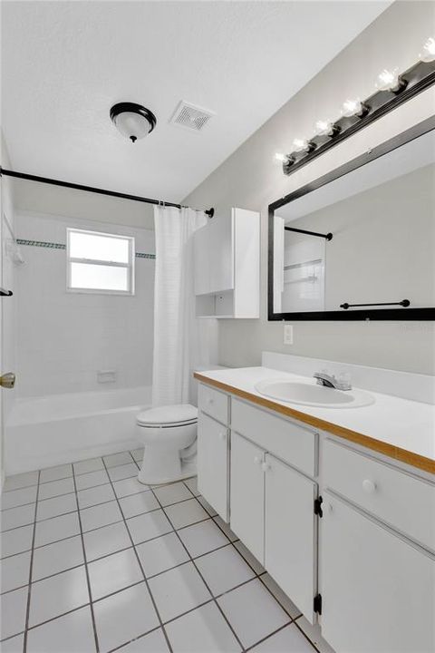 For Sale: $325,000 (3 beds, 2 baths, 1222 Square Feet)