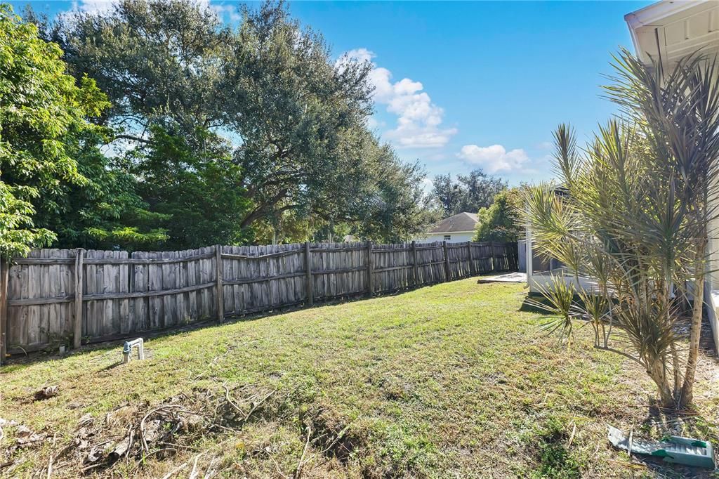 For Sale: $325,000 (3 beds, 2 baths, 1222 Square Feet)