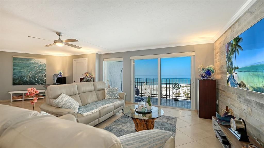 For Sale: $1,645,000 (2 beds, 1 baths, 1389 Square Feet)