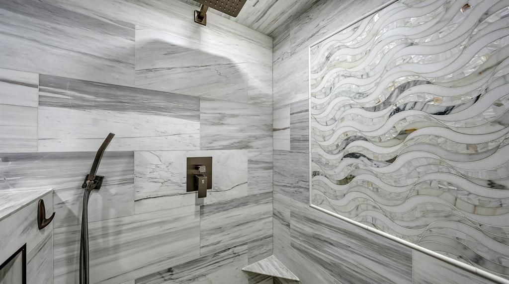 For Sale: $1,645,000 (2 beds, 1 baths, 1389 Square Feet)