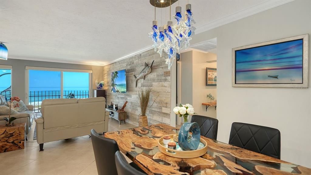 For Sale: $1,645,000 (2 beds, 1 baths, 1389 Square Feet)