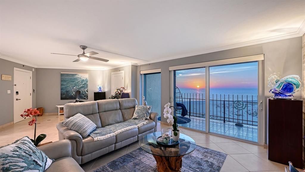 For Sale: $1,645,000 (2 beds, 1 baths, 1389 Square Feet)