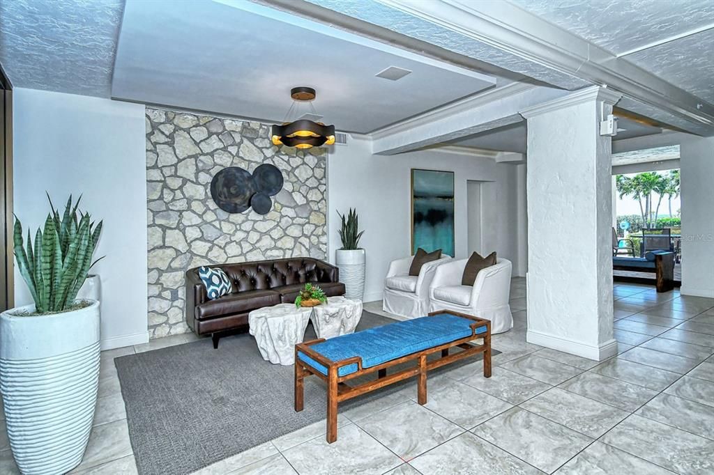 For Sale: $1,645,000 (2 beds, 1 baths, 1389 Square Feet)