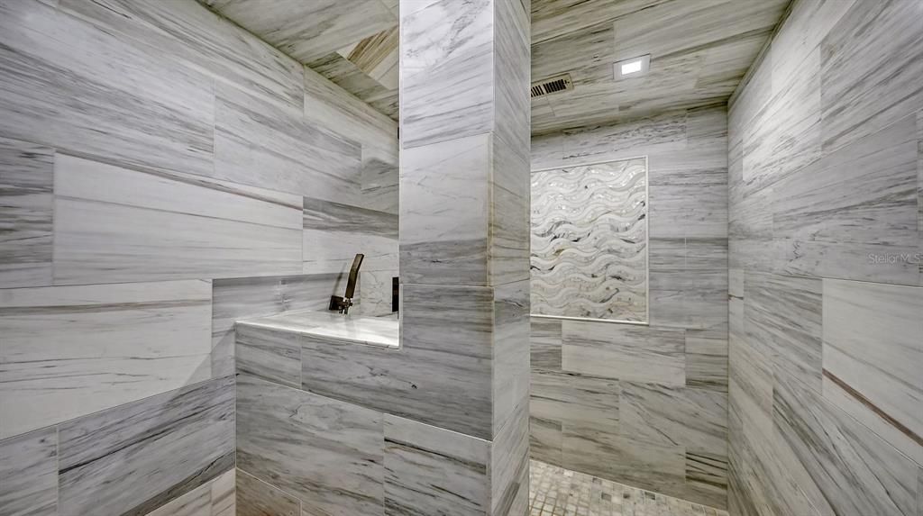 For Sale: $1,645,000 (2 beds, 1 baths, 1389 Square Feet)